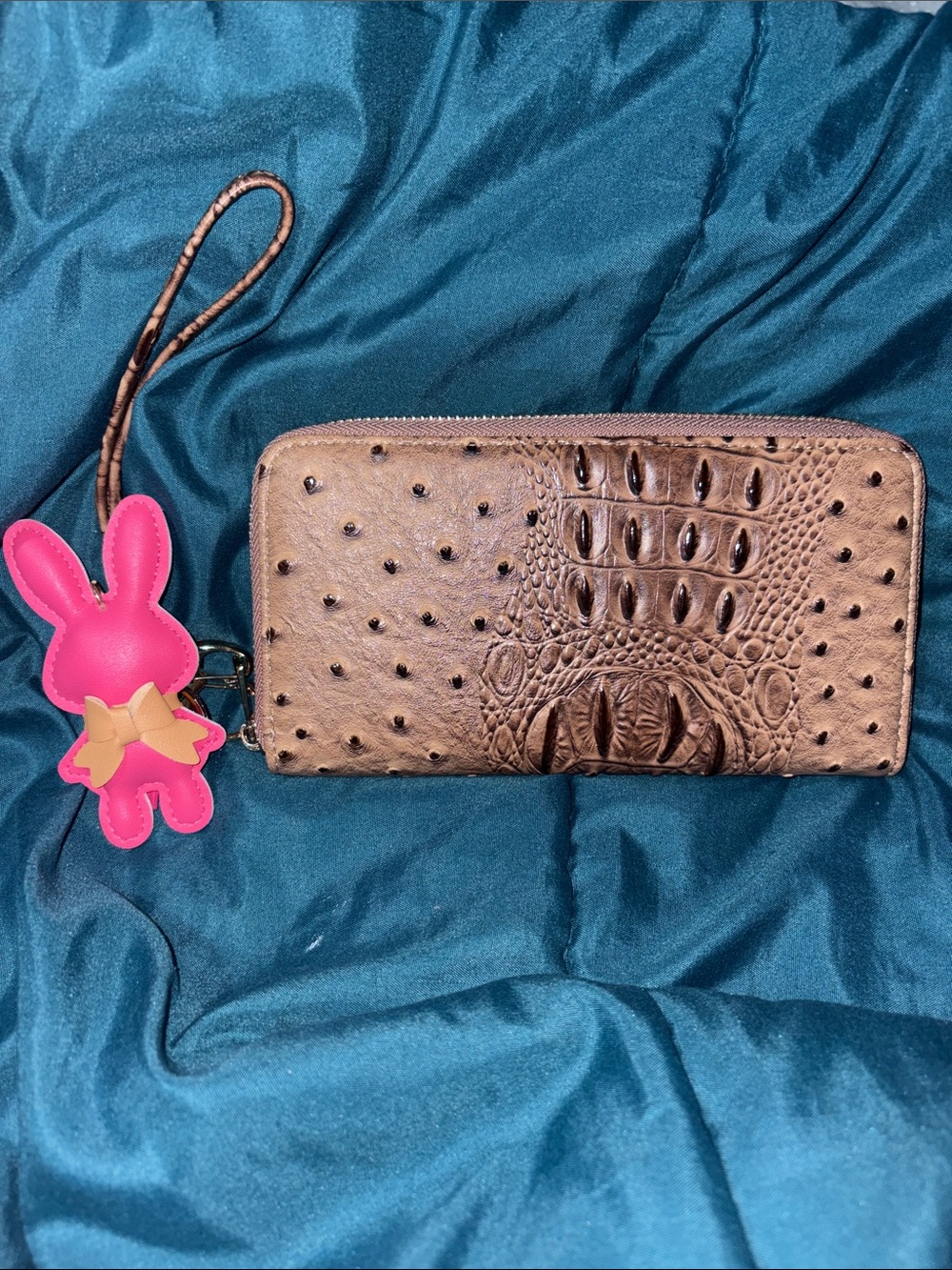 Unbranded Brown Croc Textured Wristlet Wallet w/ Bunny Charm